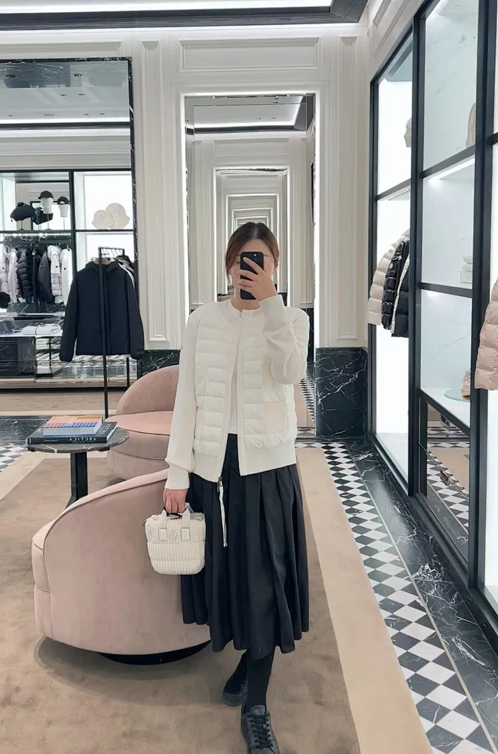 Moncler/蒙口 四口袋针织拼接羽绒外套