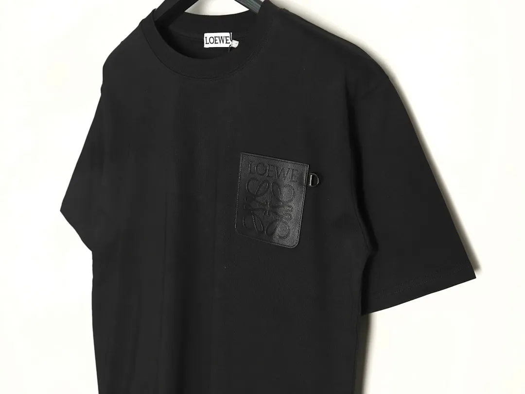 Loewe/罗意威 压花徽标皮口袋短袖T恤