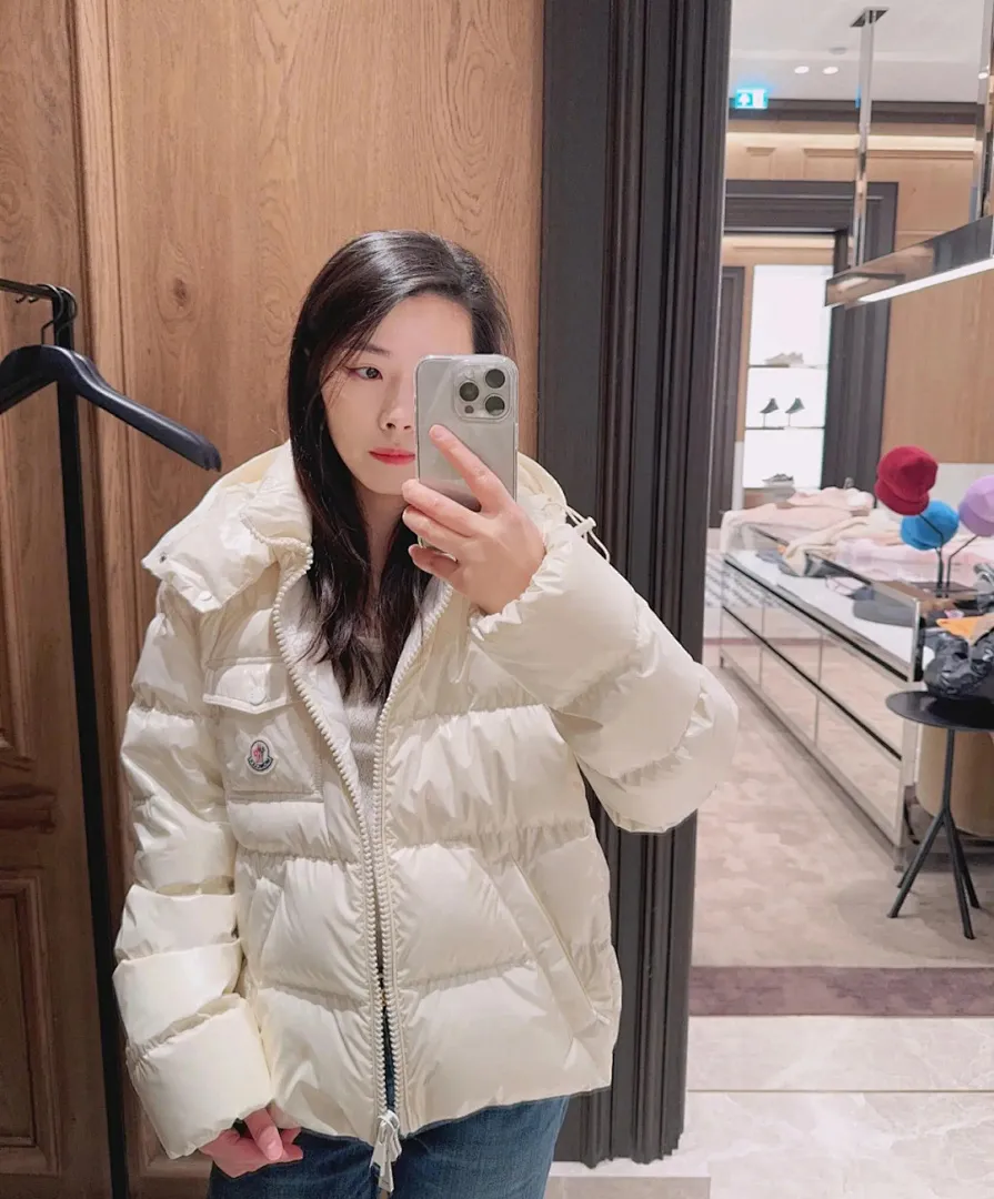 Moncler/蒙口 Andro系列 SS24 ANDRO短款徽标连帽长袖羽绒服