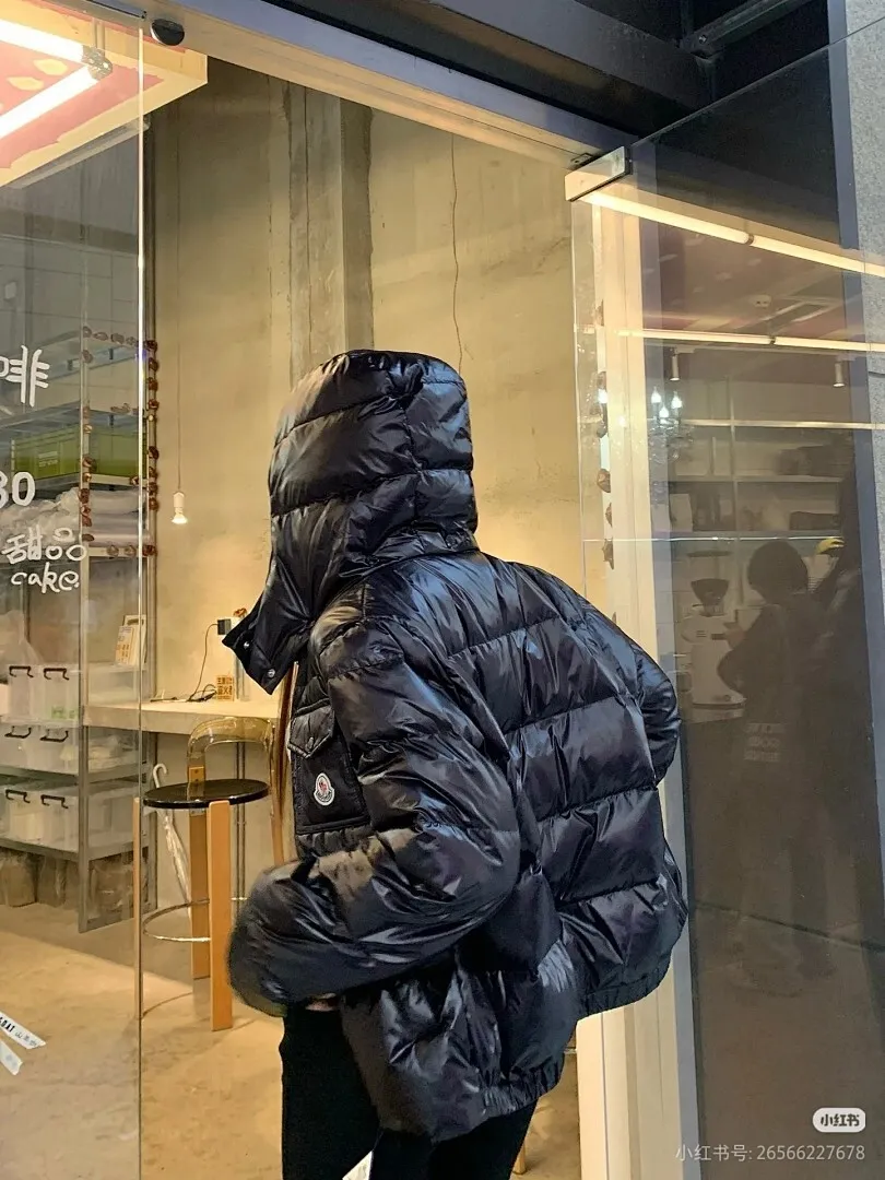 Moncler/蒙口 Andro系列 SS24 ANDRO短款徽标连帽长袖羽绒服