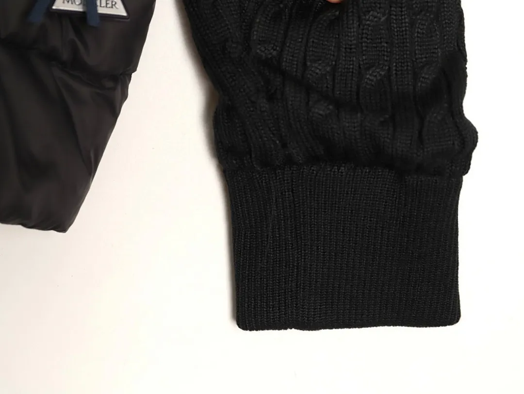 Moncler 蒙口 Padded Corduroy系列 FW24 拉链拼接袖轻便针织开衫羽绒服