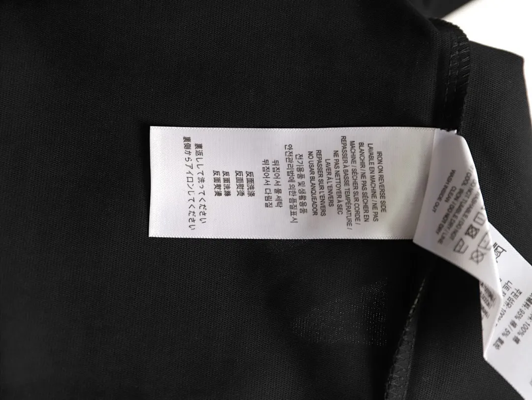 Burberry/巴宝莉 25ss 签名字母爱心战马刺绣短袖