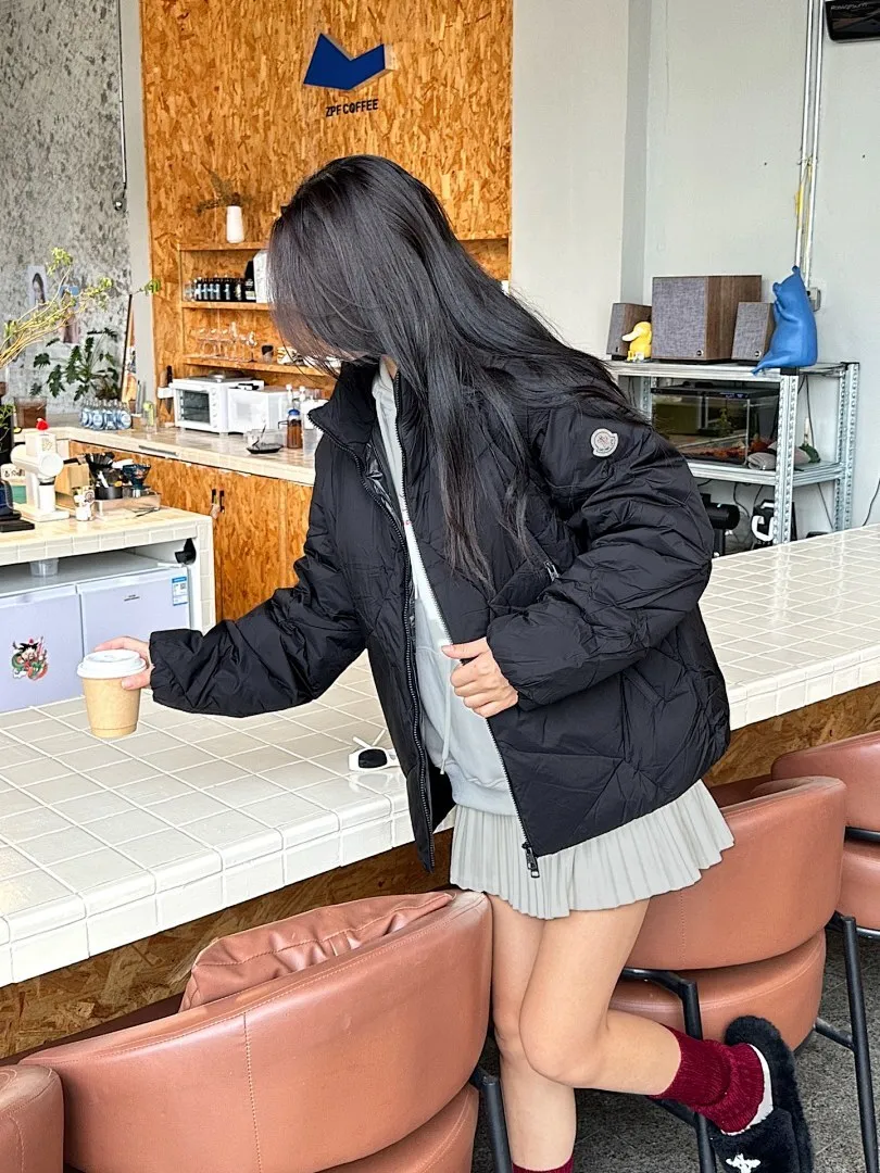 Moncler/蒙口 25Fw新款不规则侧边拉链立领羽绒服外套