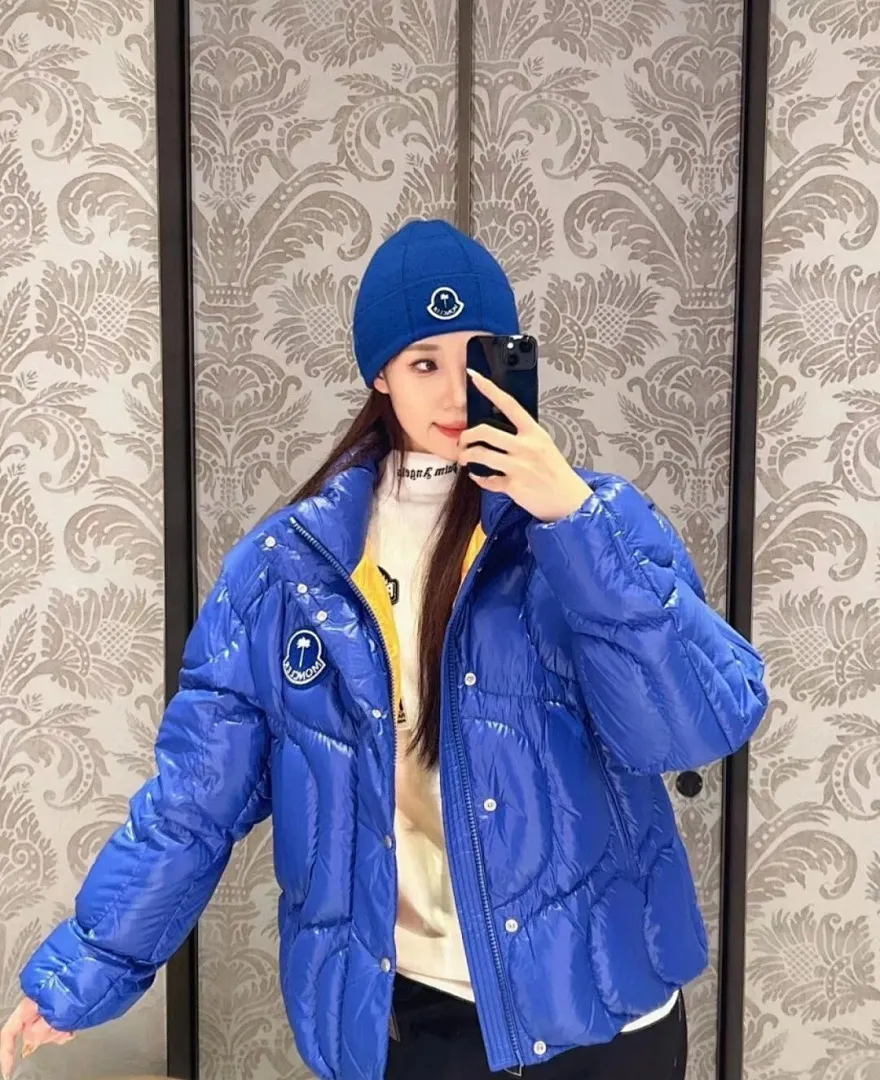 Moncler x Palm angels 联名款 Haunani 系列纯色高领宽松立领羽绒服