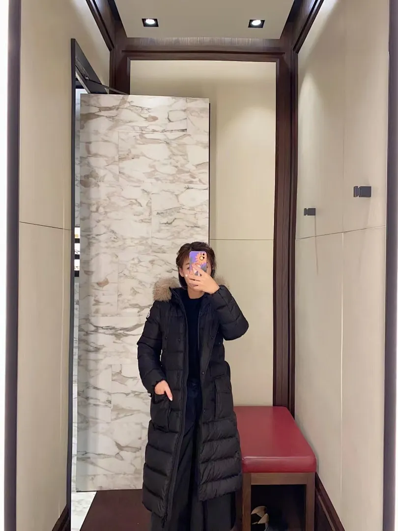 Moncler/蒙口 24ss Khloe杨幂明星同款长款哑光羽绒服
