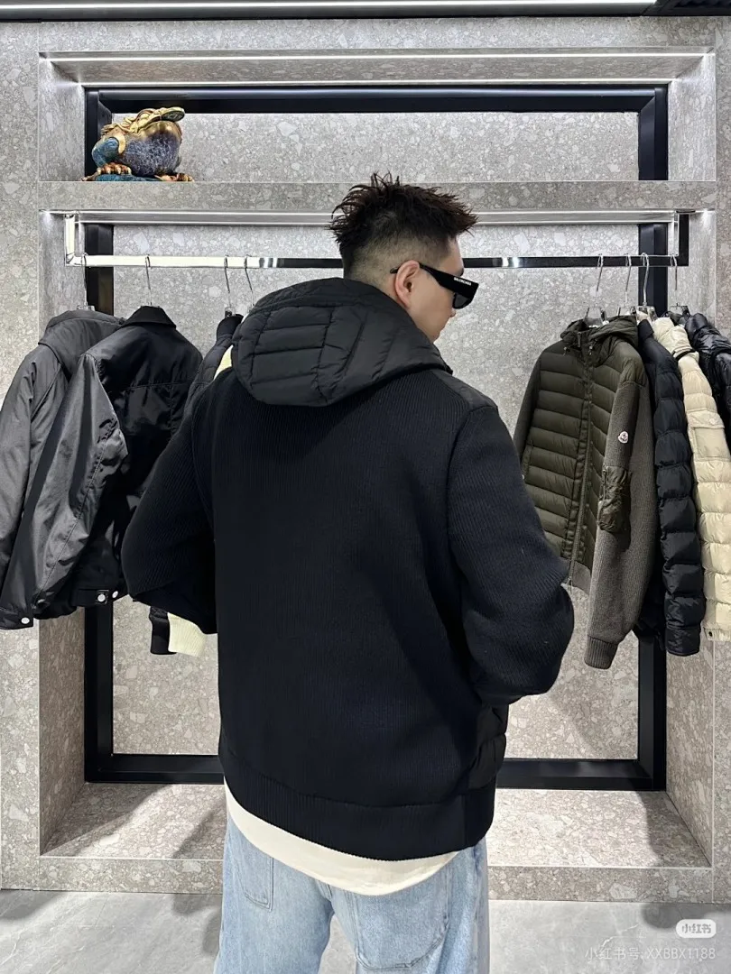 Moncler蒙口24s新款袖子拼接针织连帽轻薄羽绒服外套