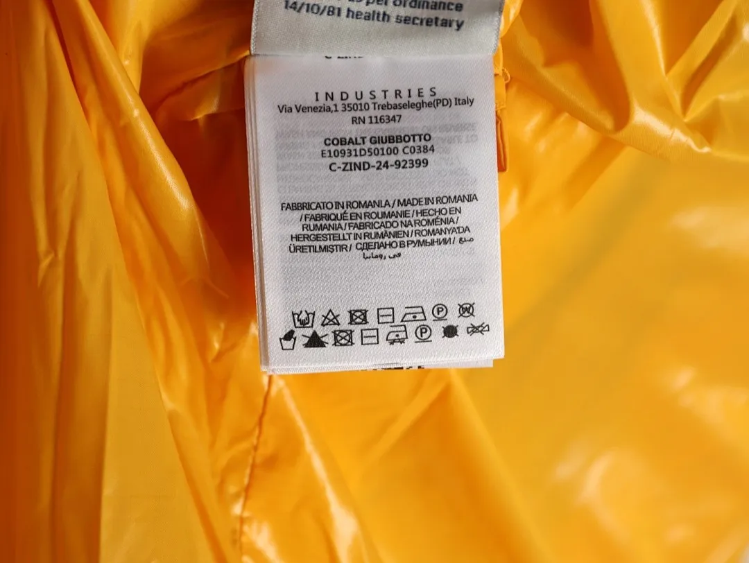 Moncler x Palm angels 联名款 Haunani 系列纯色高领宽松立领羽绒服