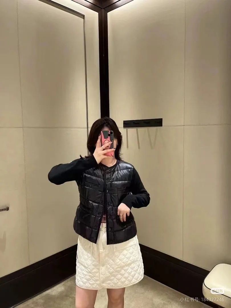 Moncler 蒙口 多纽扣针织拼接羽绒外套