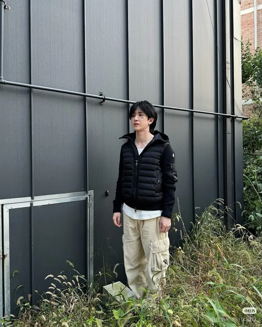 Moncler蒙口24s新款袖子拼接针织连帽轻薄羽绒服外套