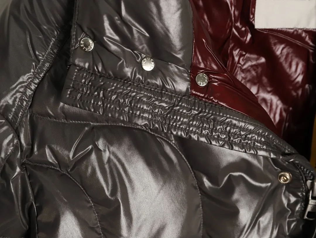 Moncler x Palm angels 联名款 Haunani 系列纯色高领宽松立领羽绒服