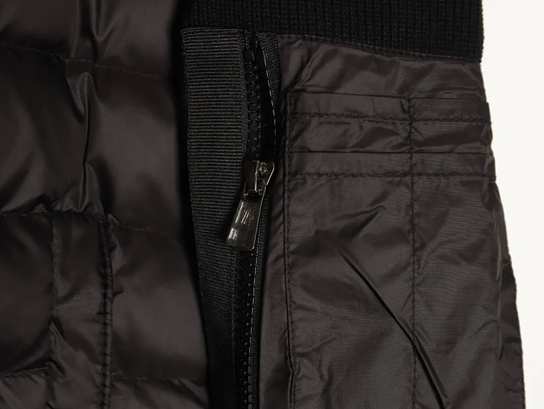 Moncler蒙口24s新款袖子拼接针织连帽轻薄羽绒服外套