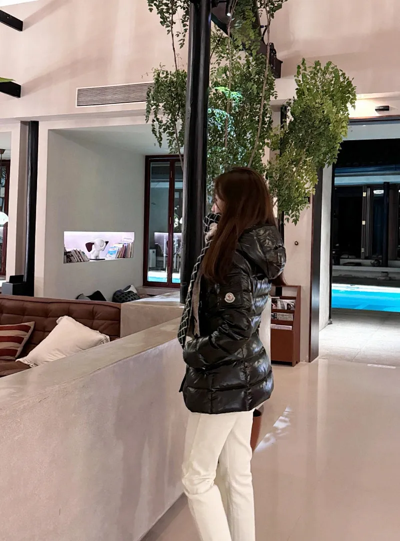 Moncler/蒙口Barante系列小蛮腰束腰羽绒服