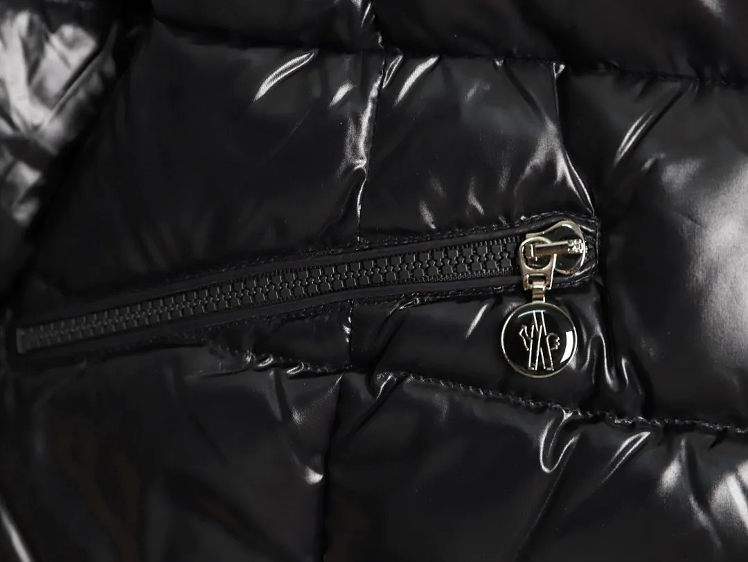 Moncler/蒙口Barante系列小蛮腰束腰羽绒服