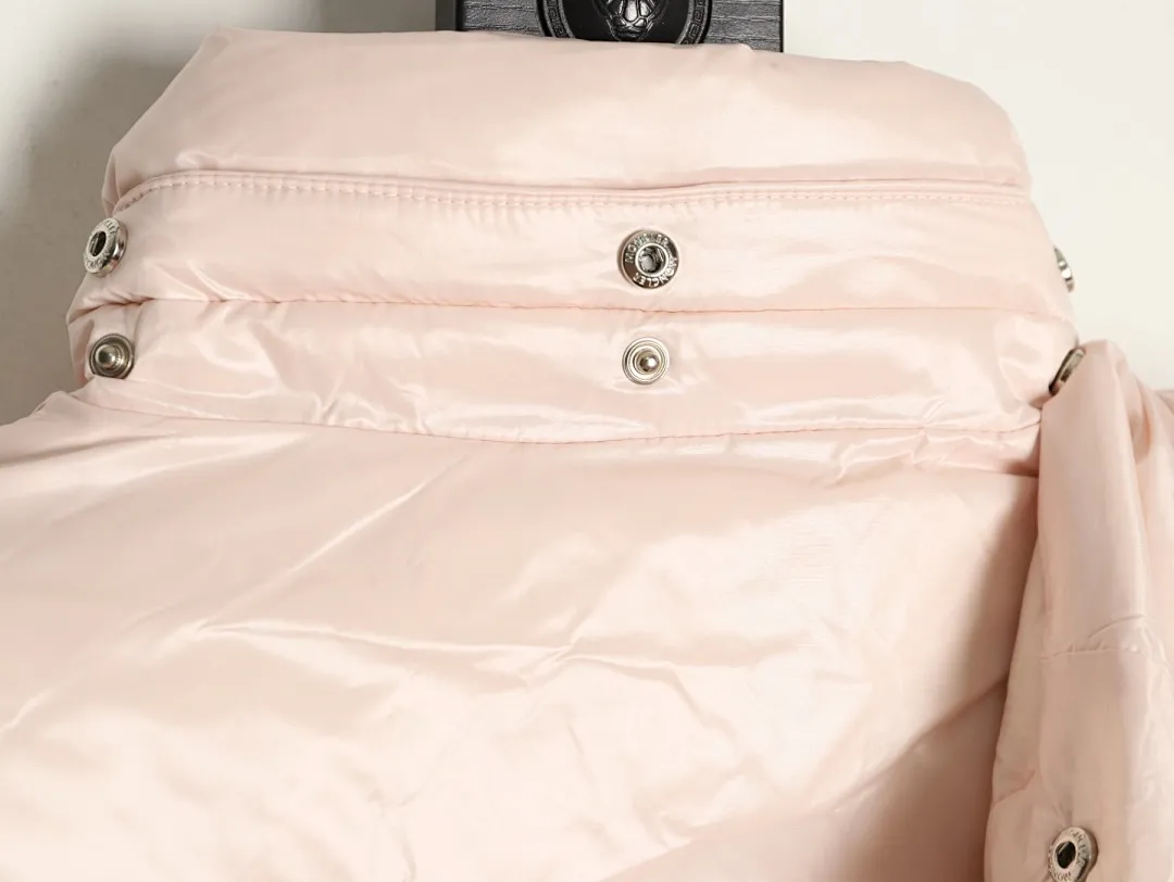 Moncler/蒙口 Andro系列 SS24 ANDRO短款徽标连帽长袖羽绒服