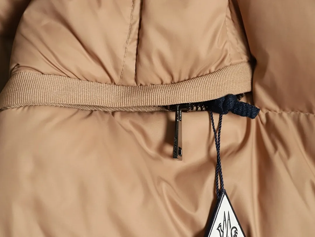 MONCLER 蒙口 HERMIFUR系列短款女款羽绒服