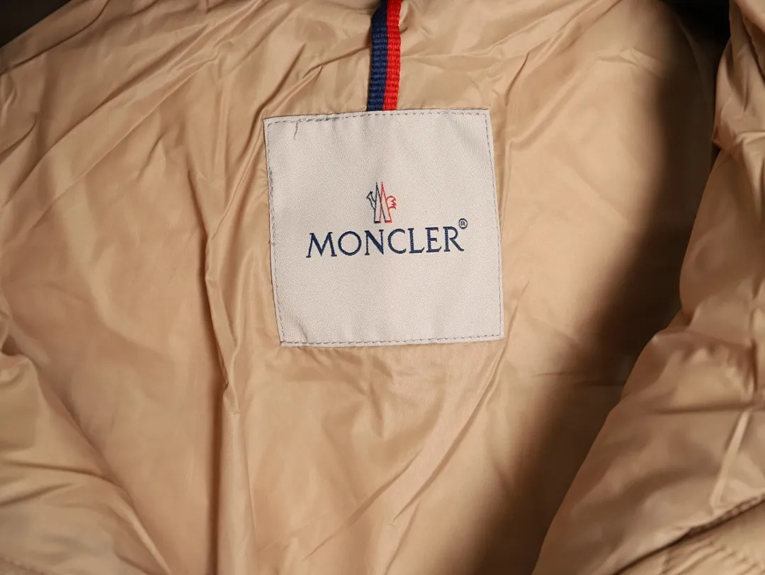 MONCLER 蒙口 HERMIFUR系列短款女款羽绒服