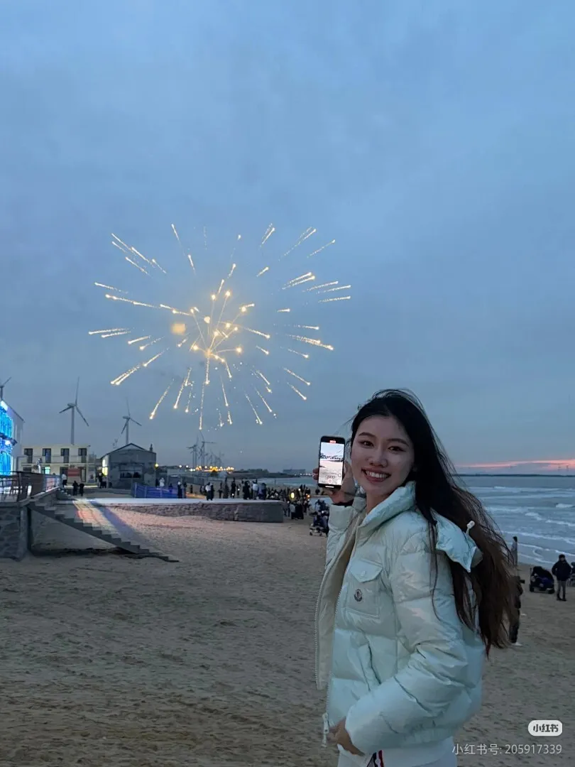 Moncler/蒙口 Andro系列 SS24 ANDRO短款徽标连帽长袖羽绒服