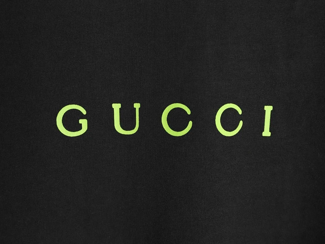GUCCI 古驰 2026新款 立体压花字母logo 男女同款 短袖t恤