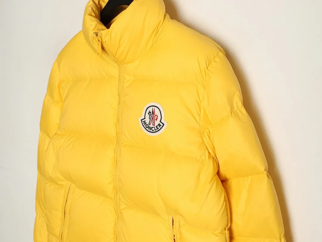 Moncler 蒙口 24Fw Mon Citala 简约立领大标羽绒服