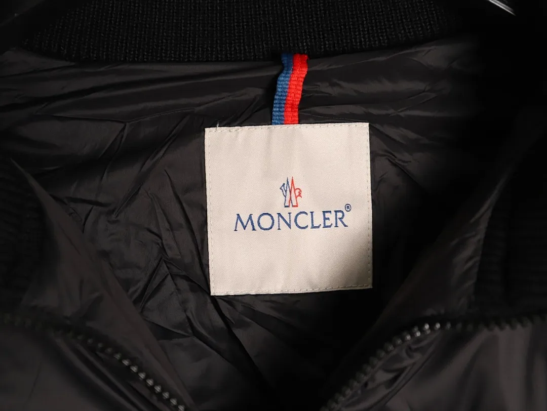 Moncler 蒙口 Padded Corduroy系列 FW24 拉链拼接袖轻便针织开衫羽绒服
