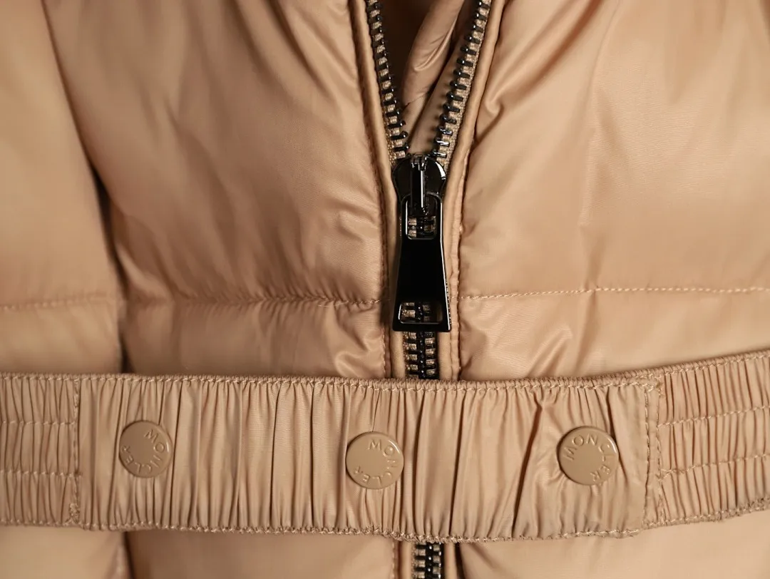 MONCLER 蒙口 HERMIFUR系列短款女款羽绒服
