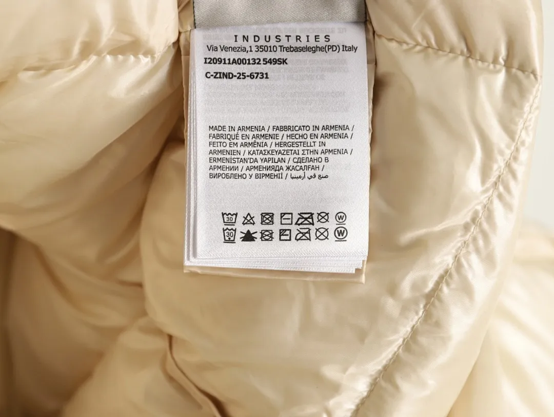 Moncler/蒙口 Baby娃娃款女士中长款连帽羽绒服