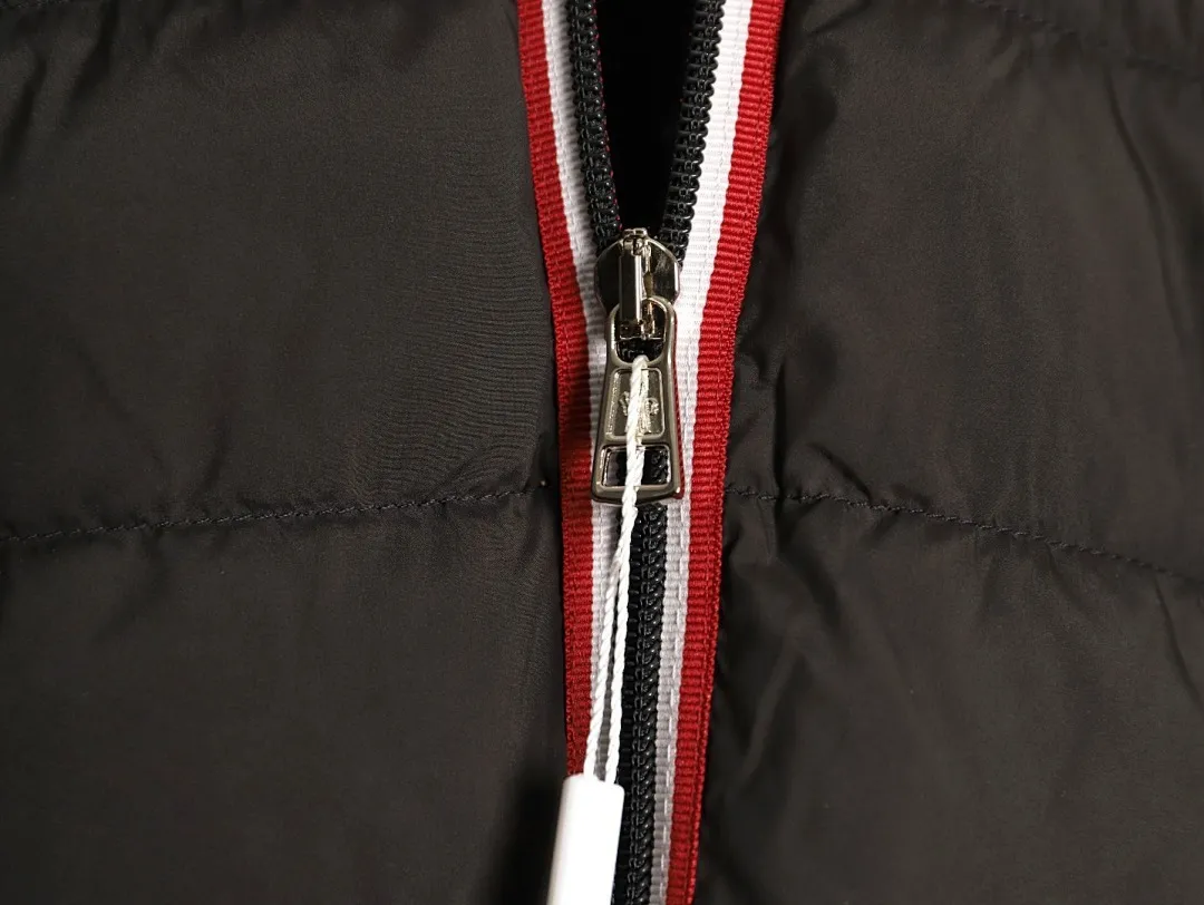 Moncler/蒙口 门襟织带针织拼接羽绒外套