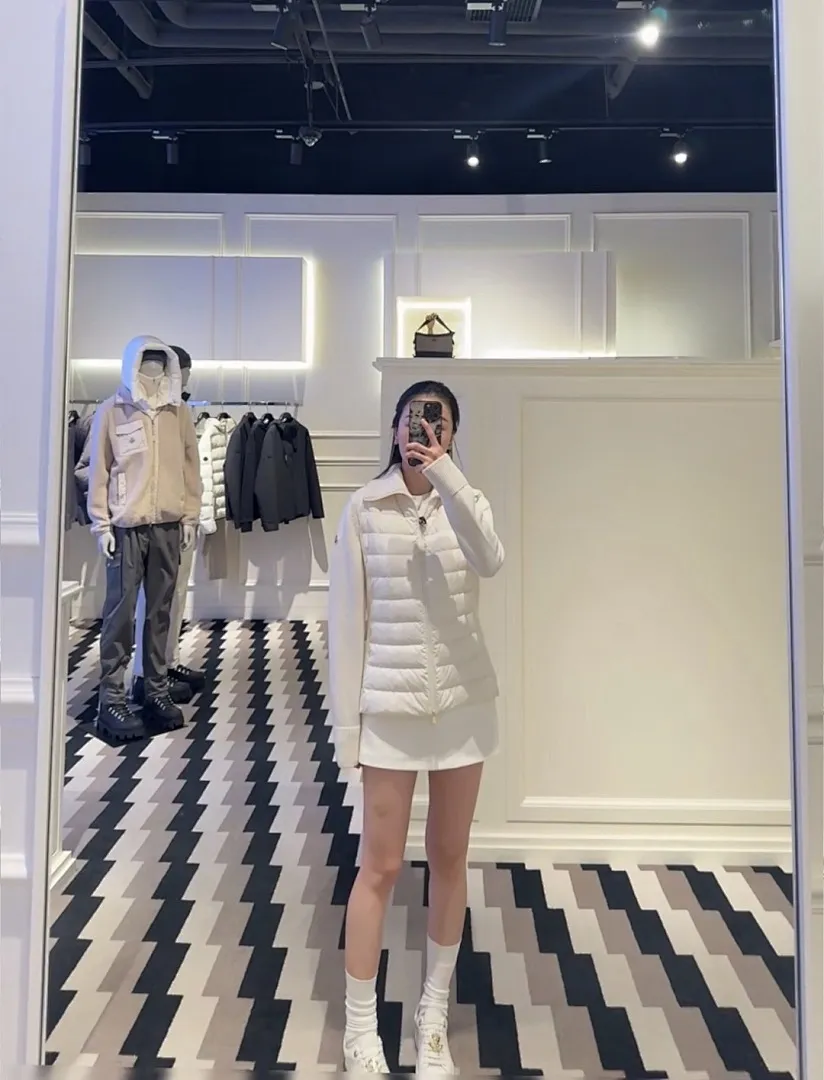 Moncler 蒙口 高领针织羽绒服Cardigan Tricot女士高领加衬羊毛拉链开衫