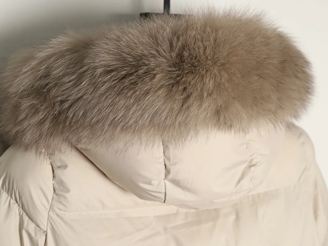 Moncler 蒙口 FW25 Laichefur纯色连帽短款羽绒服夹克外套