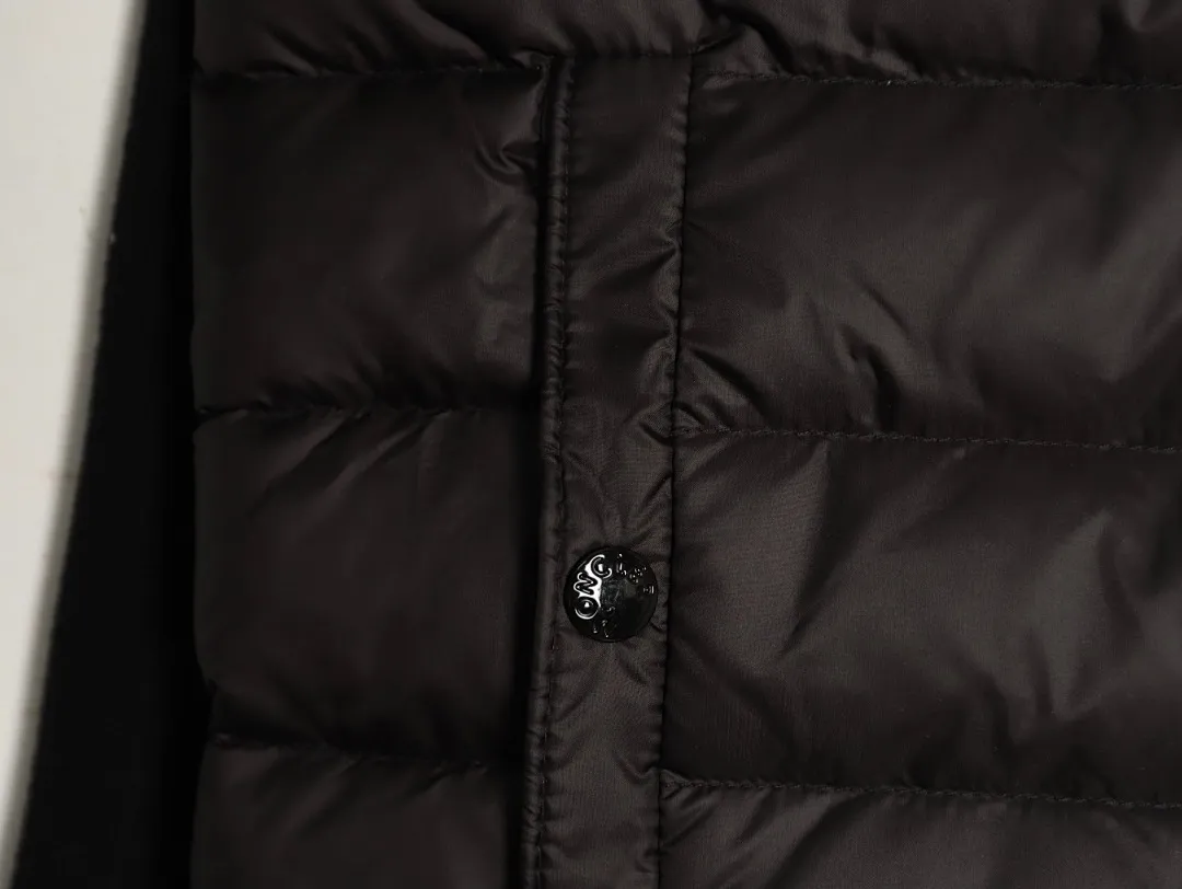 Moncler蒙口24s新款袖子拼接针织连帽轻薄羽绒服外套