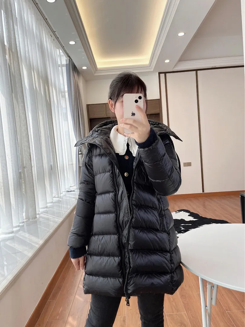 Moncler/蒙口 Baby娃娃款女士中长款连帽羽绒服