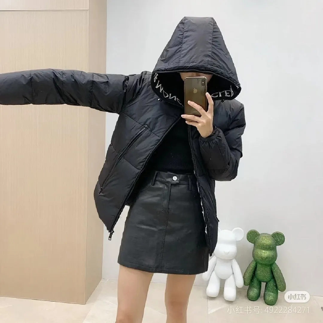 Moncler 蒙口 24ss内里门襟字母绣花羽绒服