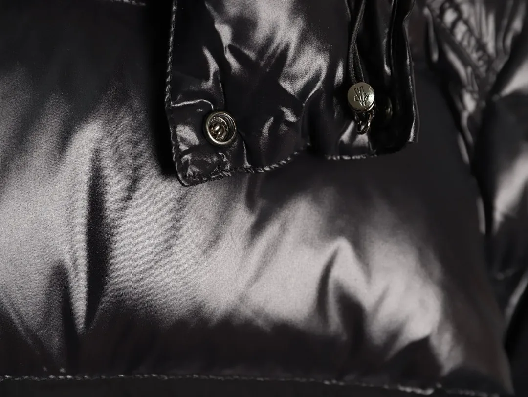 Moncler 蒙口 MAYA玛雅/陈奕迅同款/短款羽绒服