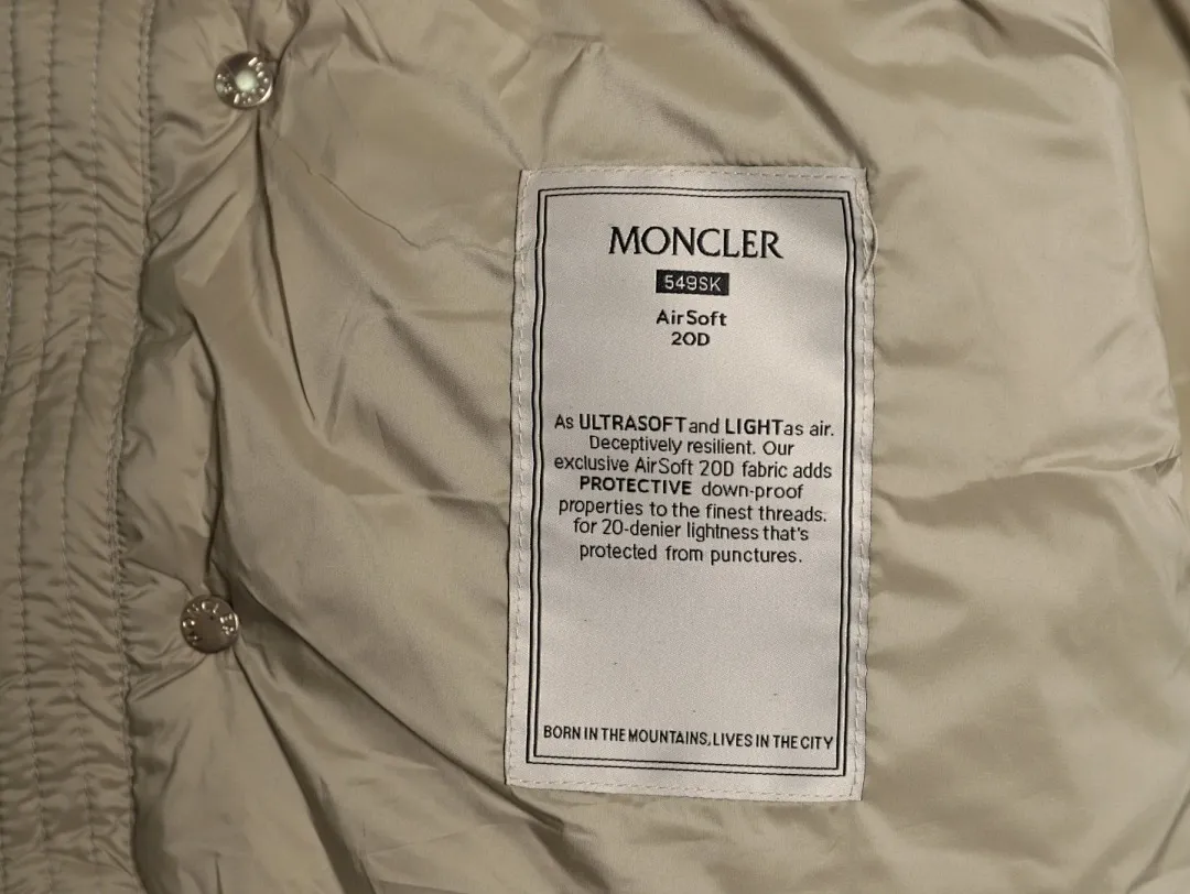 Moncler 蒙口 x 1017 ALYX 9SM联名系列连帽羽绒服
