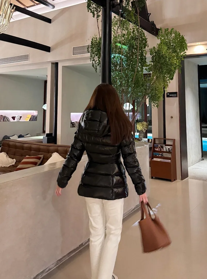 Moncler/蒙口Barante系列小蛮腰束腰羽绒服