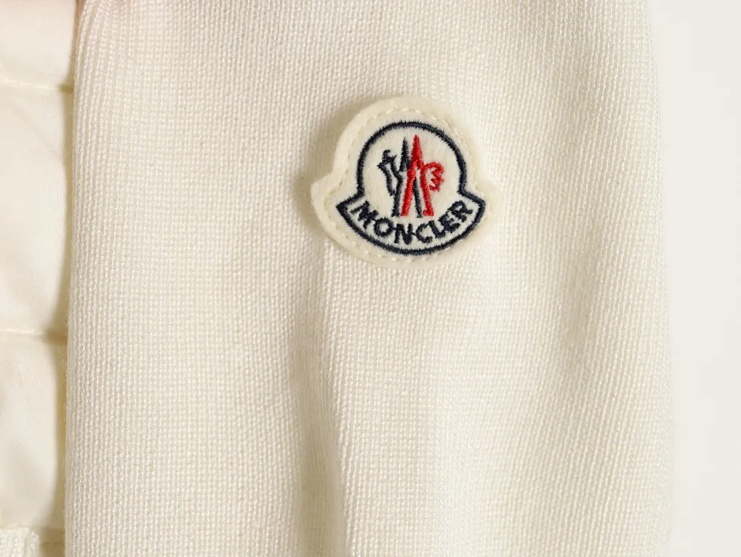 Moncler/蒙口 四口袋针织拼接羽绒外套