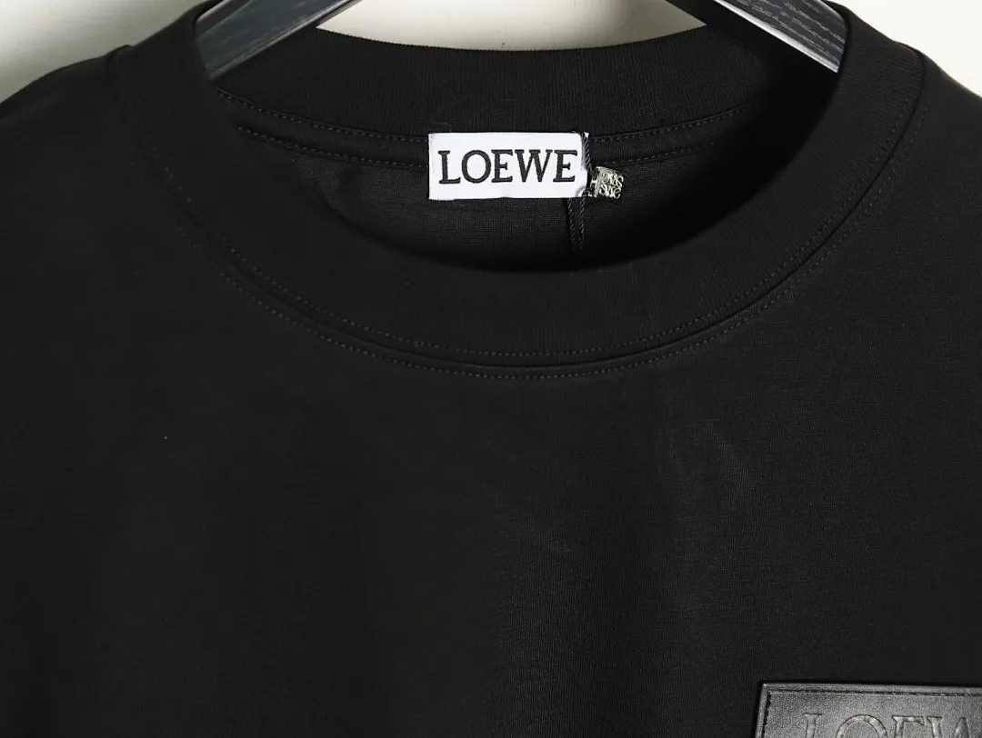 Loewe/罗意威 压花徽标皮口袋短袖T恤