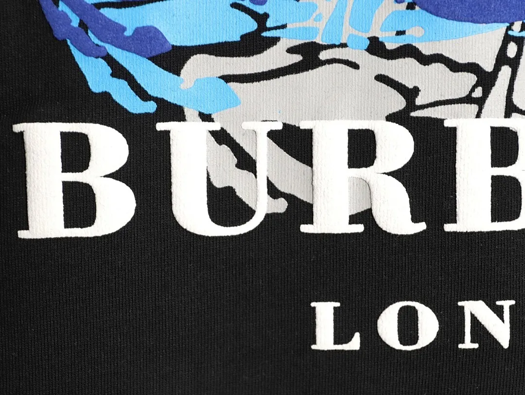 Burberry/巴宝莉 重影重叠战马印花短袖T恤