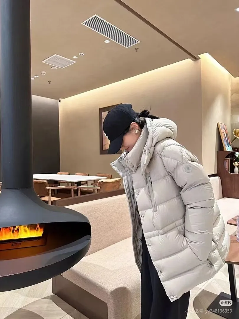 Moncler 蒙口 x 1017 ALYX 9SM联名系列连帽羽绒服