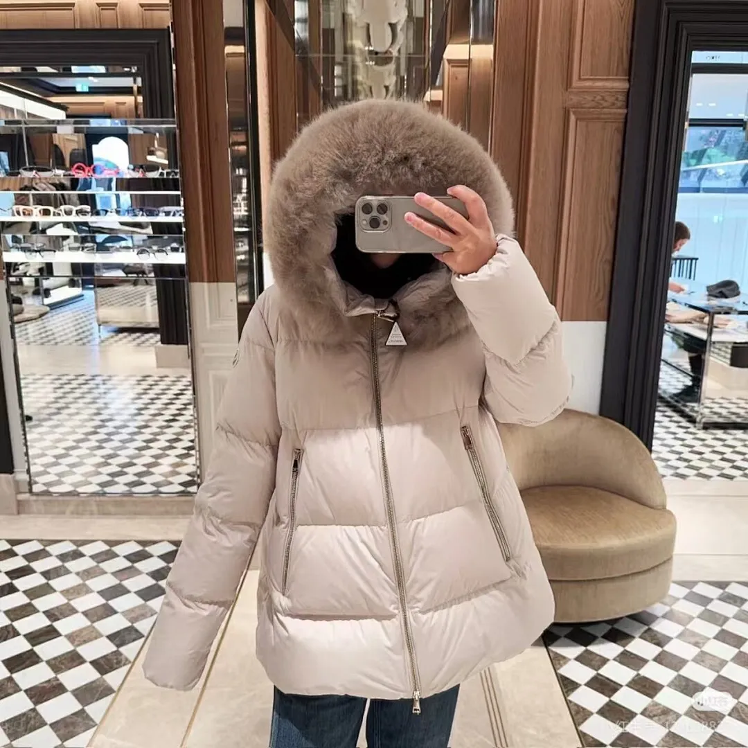 Moncler 蒙口 FW25 Laichefur纯色连帽短款羽绒服夹克外套