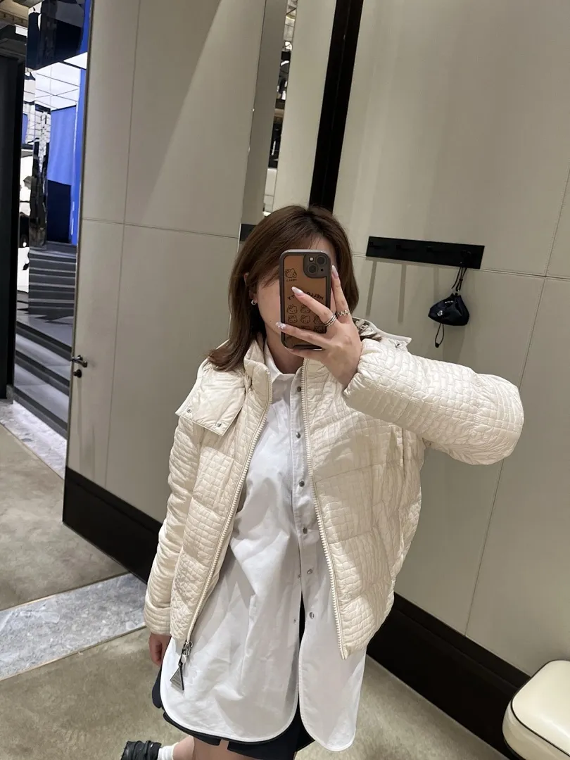 Moncler/蒙口 25Fw 几何绗缝连帽羽绒服