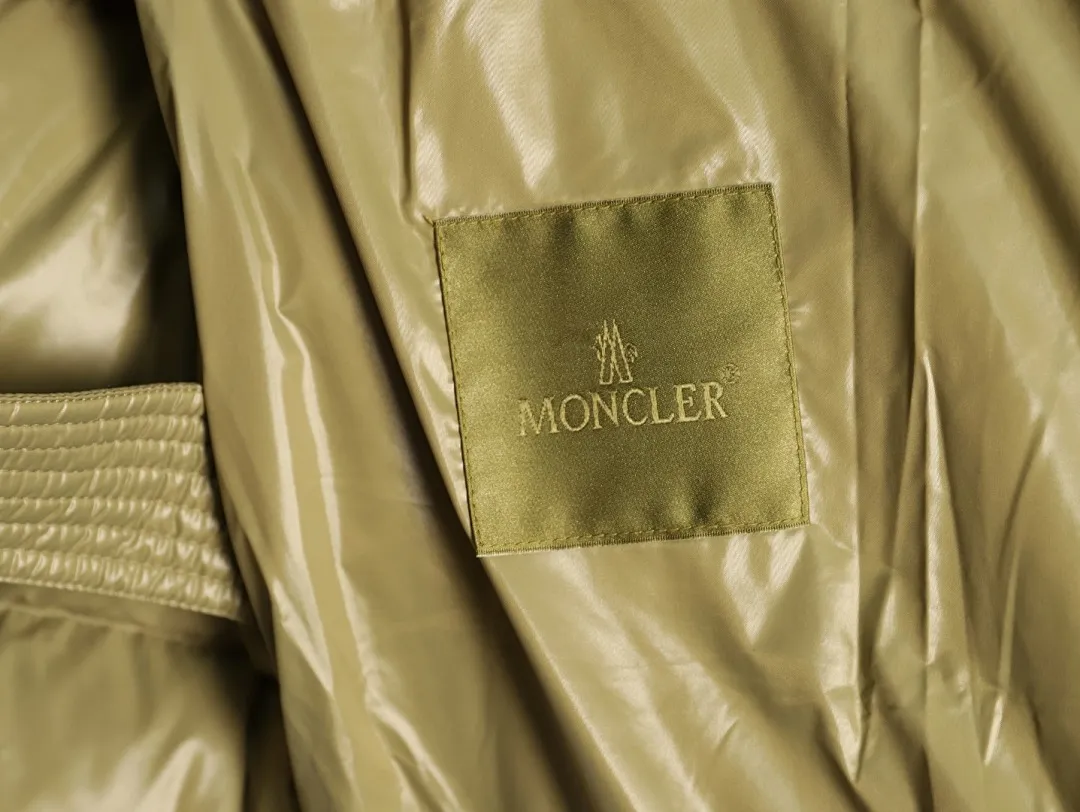 Moncler/蒙口24ss限定配色黄标拼接立领羽绒服
