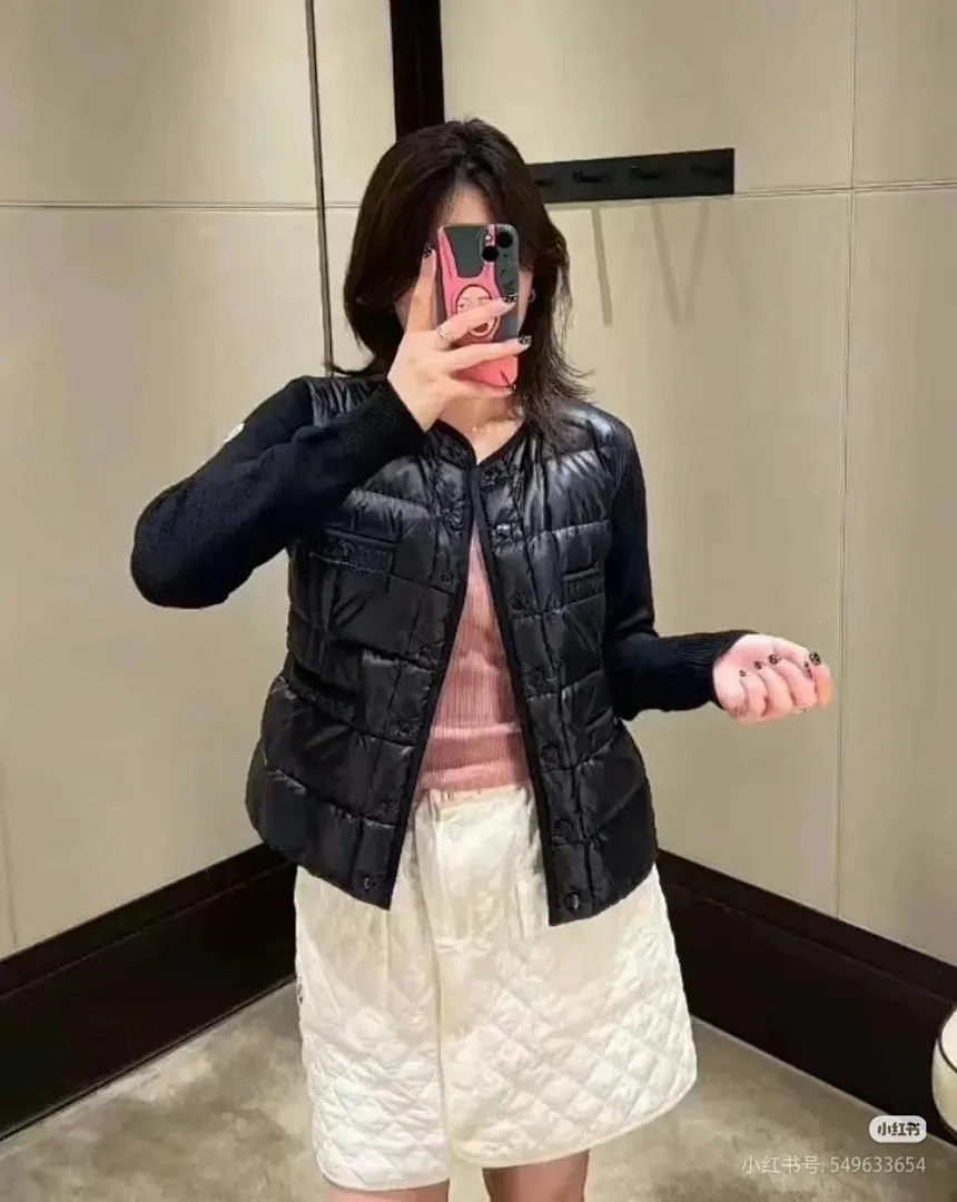 Moncler 蒙口 多纽扣针织拼接羽绒外套