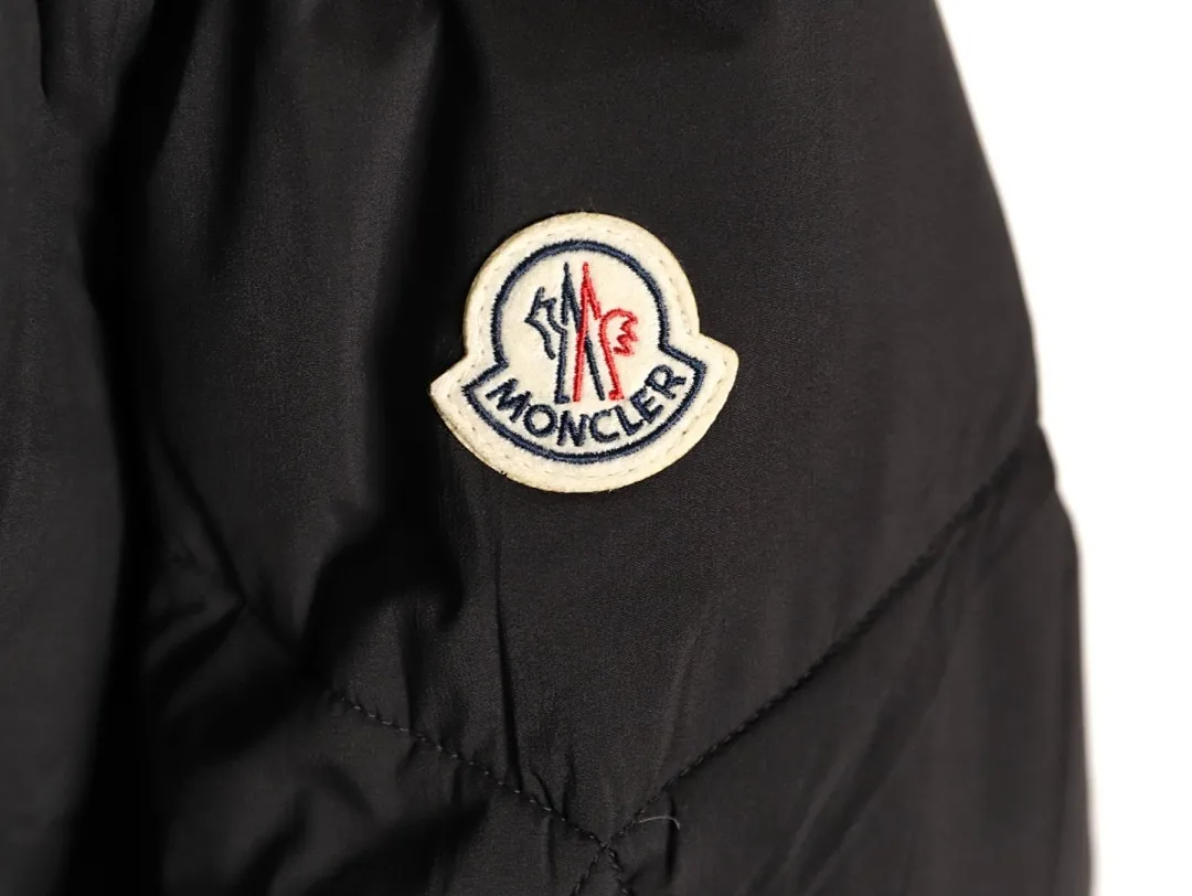 Moncler/蒙口 25Fw新款不规则侧边拉链立领羽绒服外套