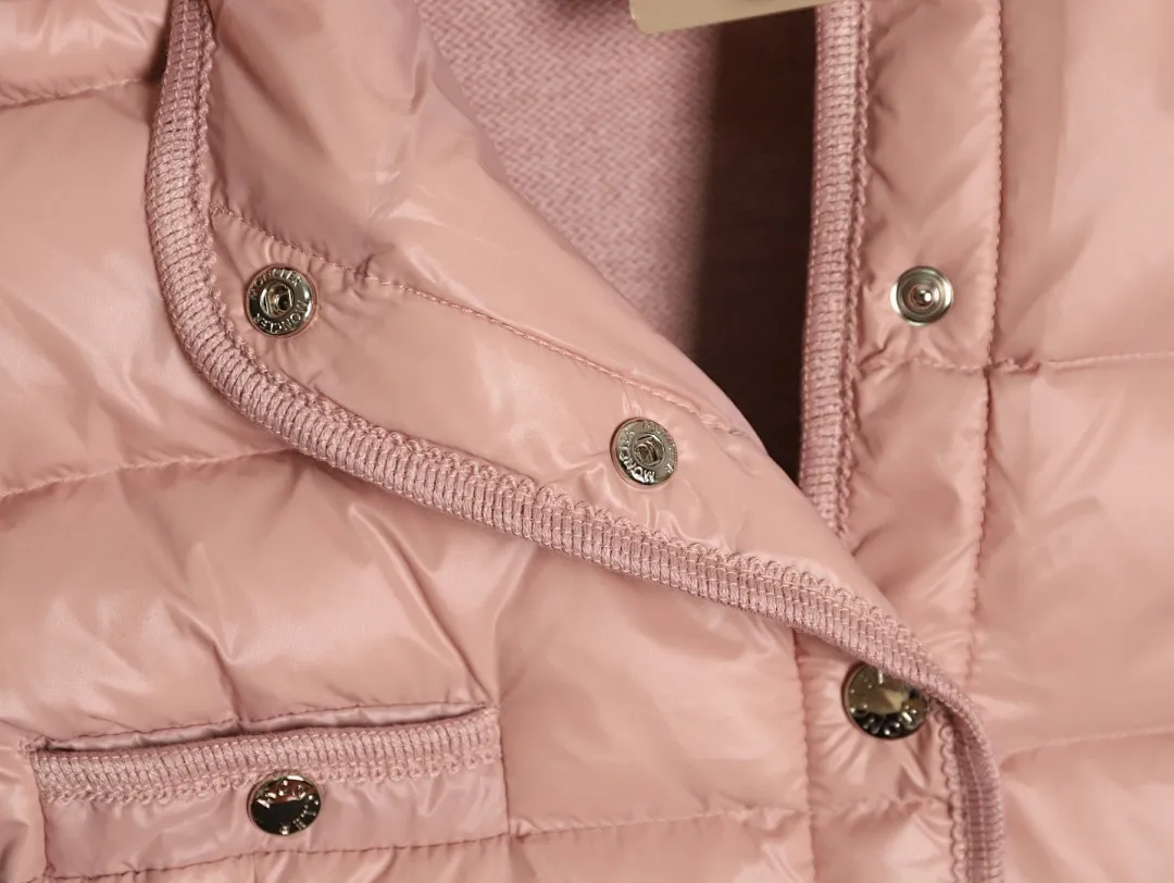 Moncler 蒙口 多纽扣针织拼接羽绒外套