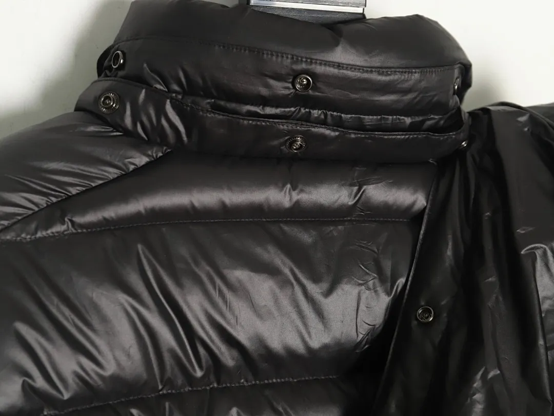 Moncler蒙口MC 24款 蝙蝠侠标识羽绒服