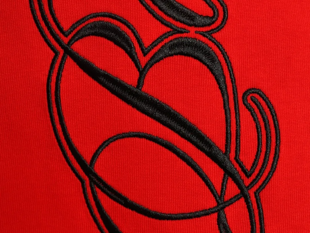 Balenciaga/巴黎世家 竖字母刺绣短袖