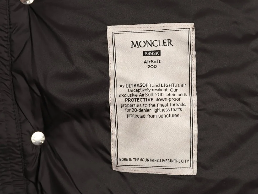 Moncler 蒙口 x 1017 ALYX 9SM联名系列连帽羽绒服