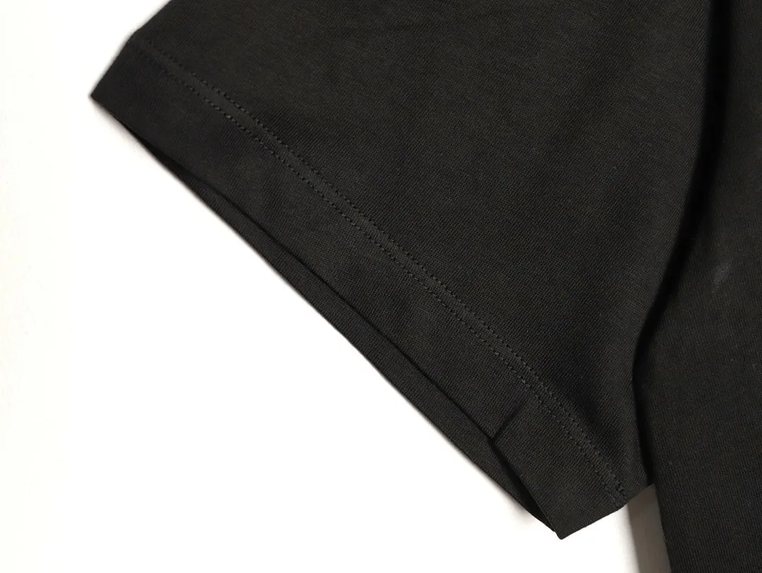 CELINE赛琳CE 胸前大凯旋门印花短袖T恤