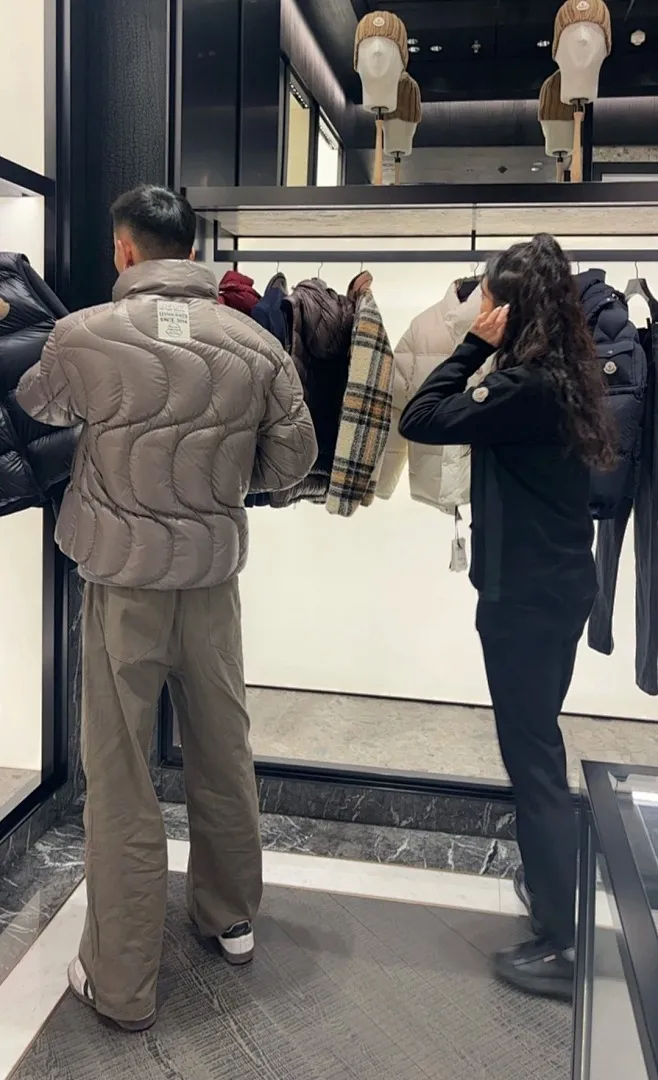 Moncler x Palm angels 联名款 Haunani 系列纯色高领宽松立领羽绒服